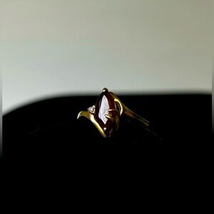10k Gold Red Garnet Ring